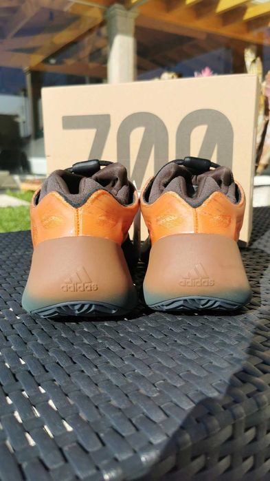 Adidas Yeezy 700 V3 Copper Fade