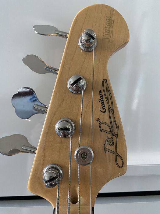 Gitara basowa JD Brothers