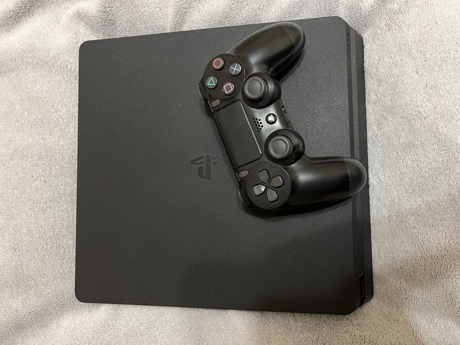 Sony playstation 4 slim 1tb PS4