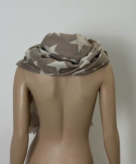 Beck Söndergaard szal chusta wełna jedwab 
55%wełna 
Rozmiar:uniwersal