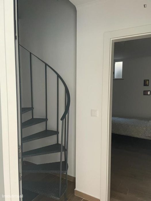 Quarto - localizado em Parque das Nações Lisbon