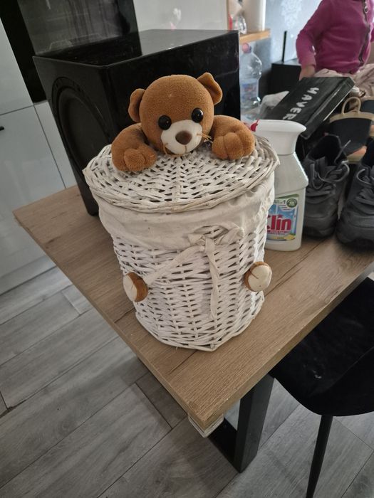 Kosz na ciuszki dla dziecka