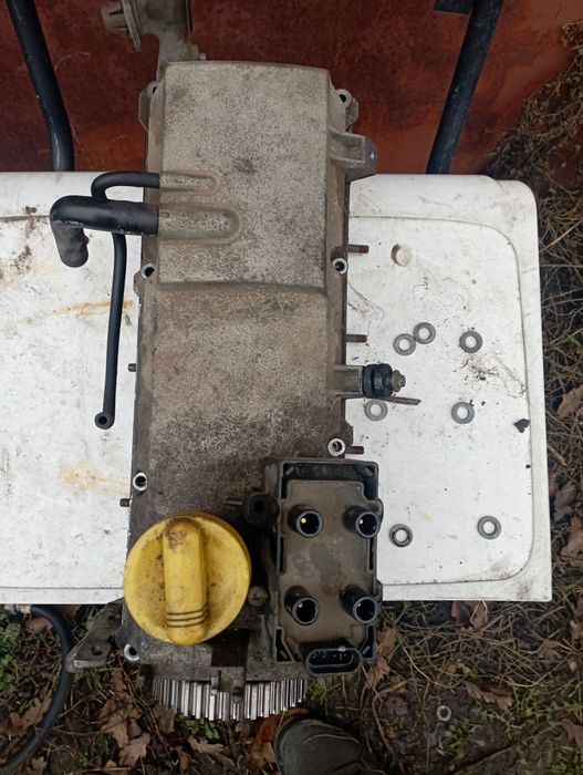 Продам головку рено