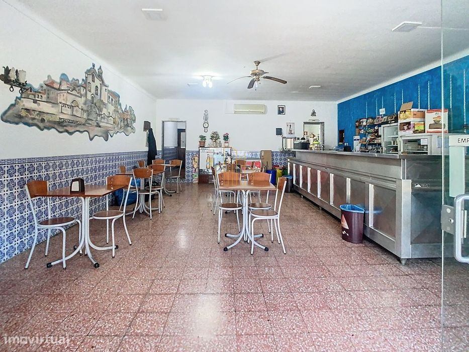 Café/Restaurante típico de Aldeia