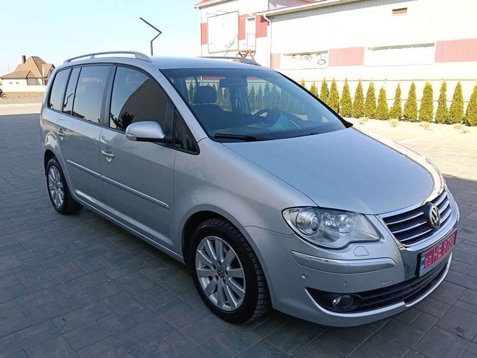Volkswagen touran 1.4 tsi 2009 року