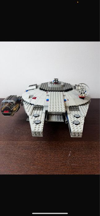 Lego Sokół Millenium 7190