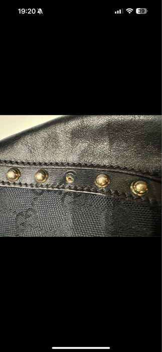 Cartrira tira cole Gucci