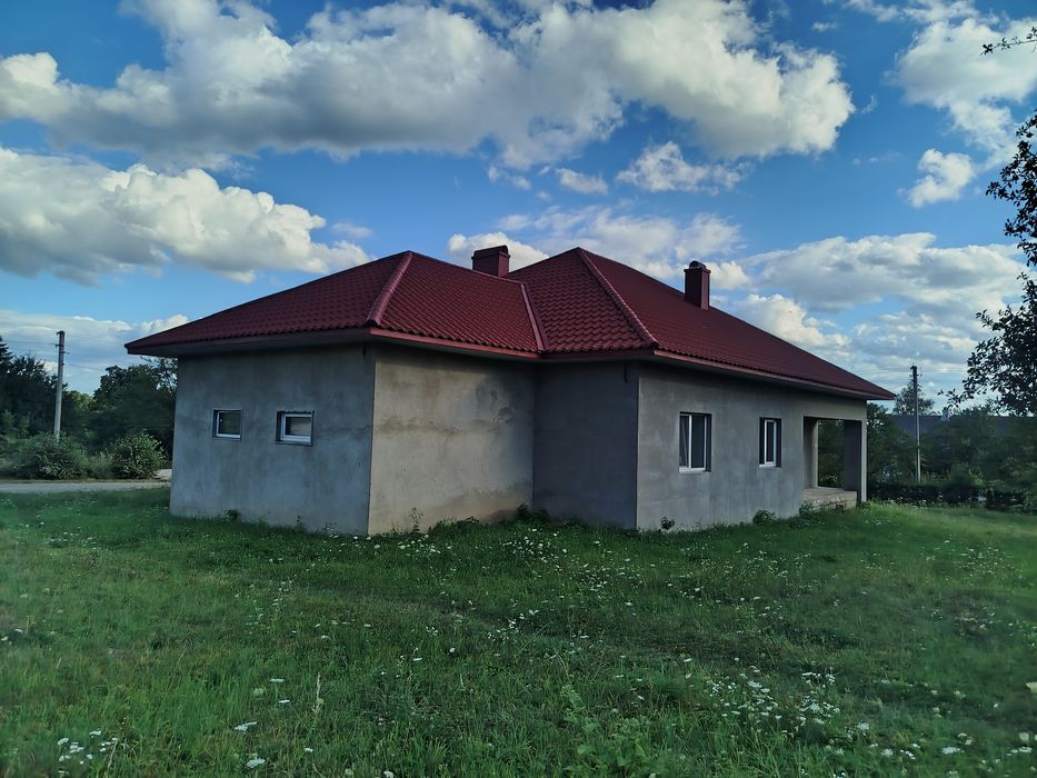Будинок та земля біля м. Сторожинець, Карпати, сертифікат