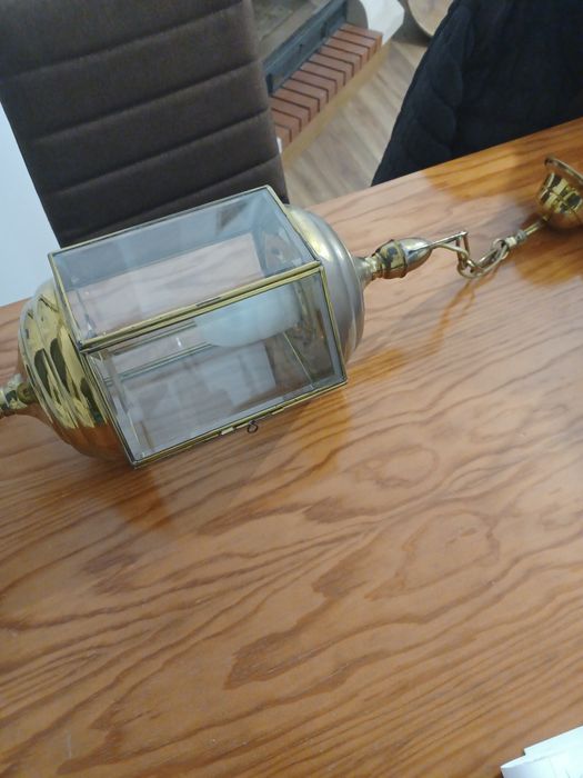 Candeeiro lanterna em bom estado