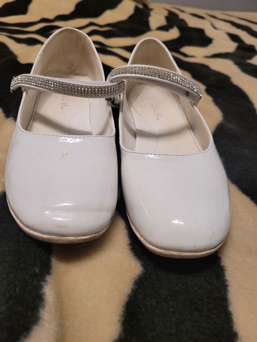 Alba komunijna dla dziewczyny Ok 140-145 cm+ buty + kurteczka