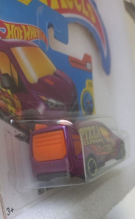 Hot wheels Ford Transit connect