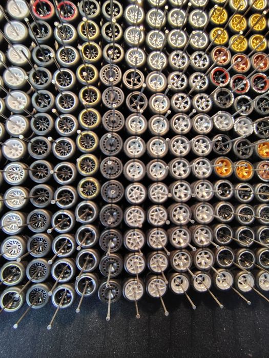 Gumowe kółka do autek Hot Wheels 1:64