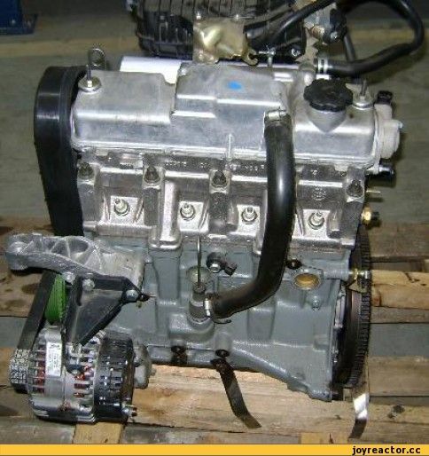 Двигатель ВАЗ 2110