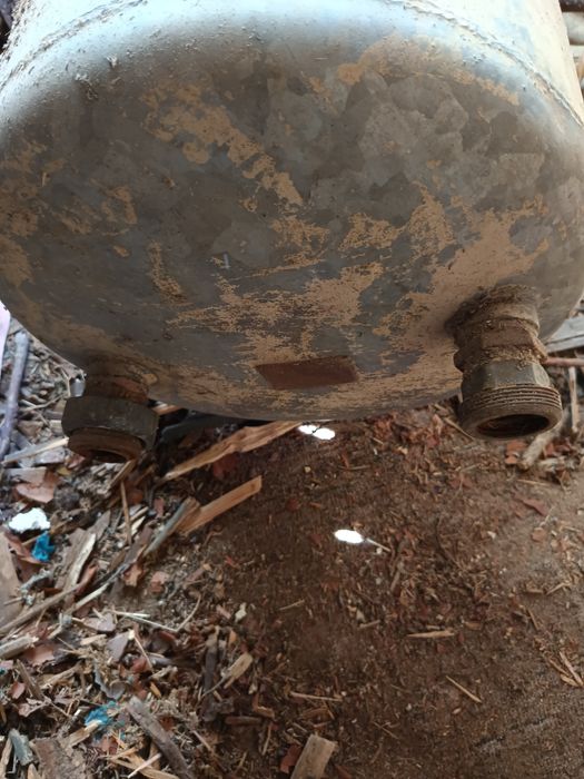 Dwa bojlery na wodę