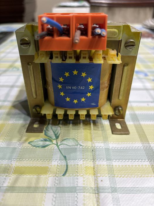 Transformador 220 v - 12 v428220437202872321