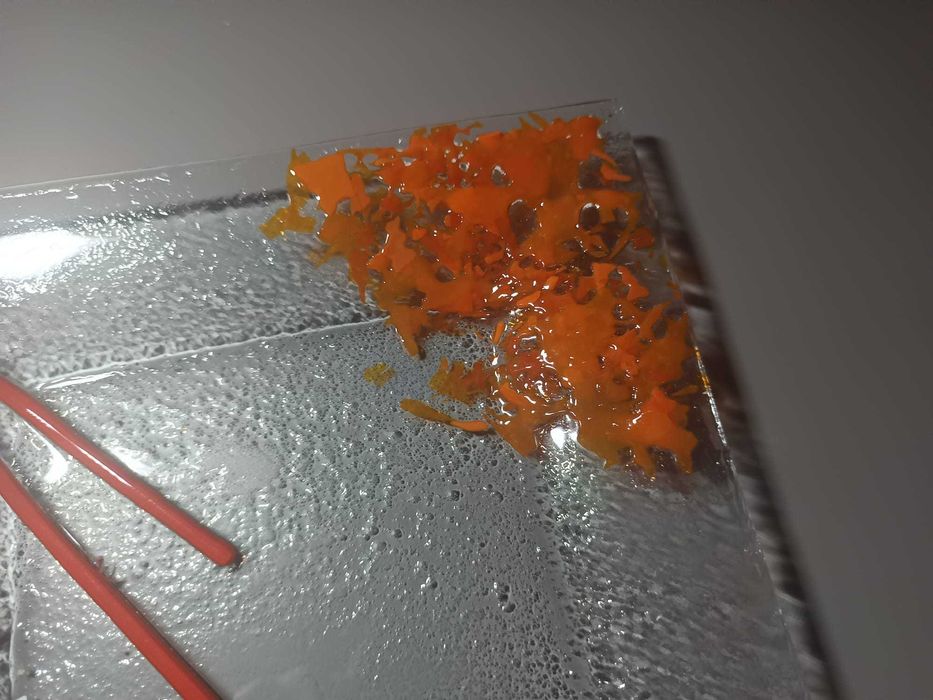 Prato em Vidro Artístico – Arte, Textura e Exclusividade