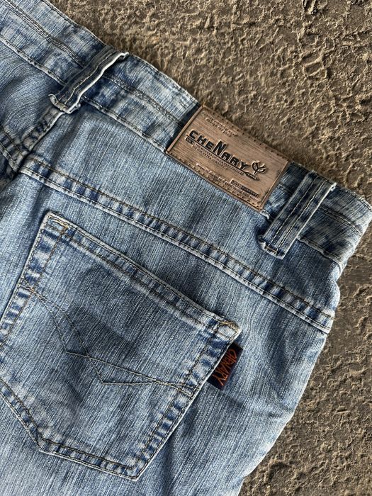 Archive bootcut, fleared jeans, streetwear