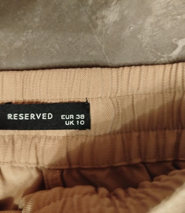 Wyprzedaż szafy, spodnie damskie markowe