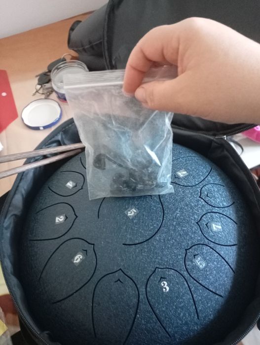 Vendo Steel Tongue Drum (13 notas) – como novo – 80€ (preço negociável