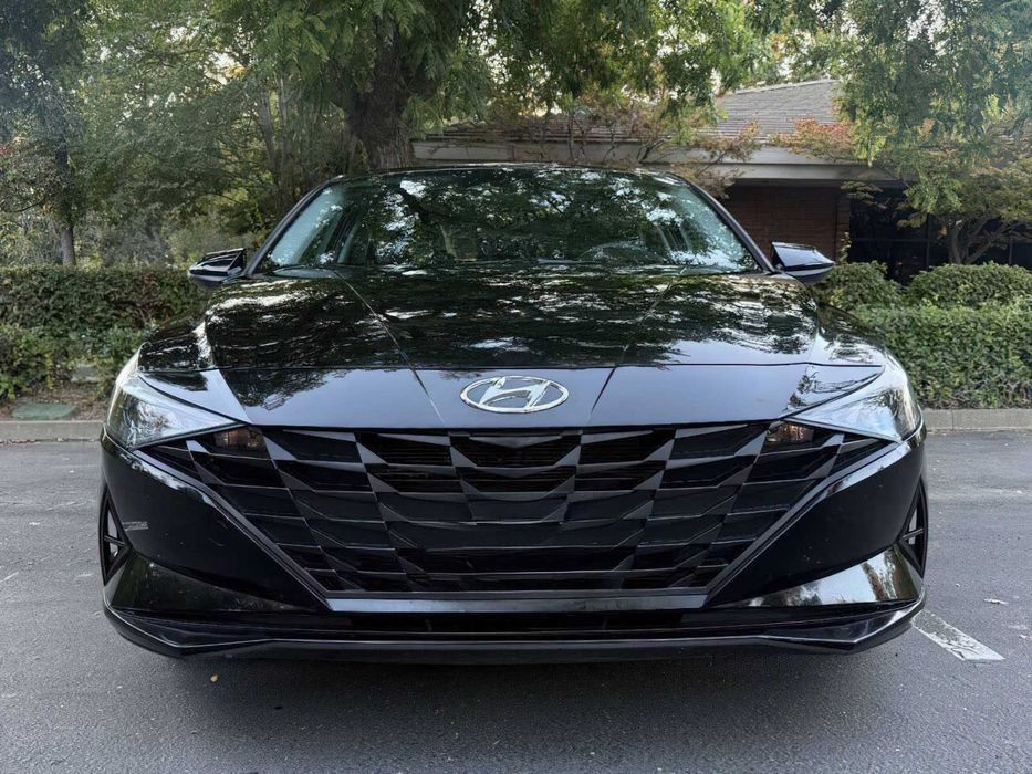 Hyundai Elantra SEL      2022