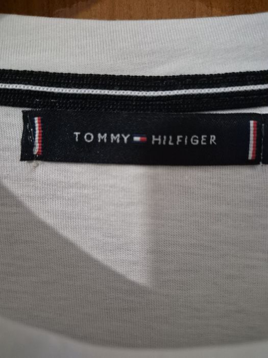 T-shirt Tommy Hilfiger Tamanho XL