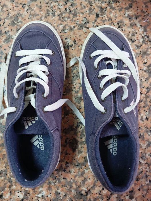 adidas Sneakers473842028989665281
