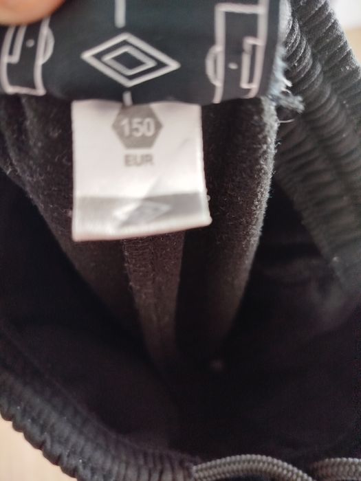 Spodnie dresowe Umbro roz152