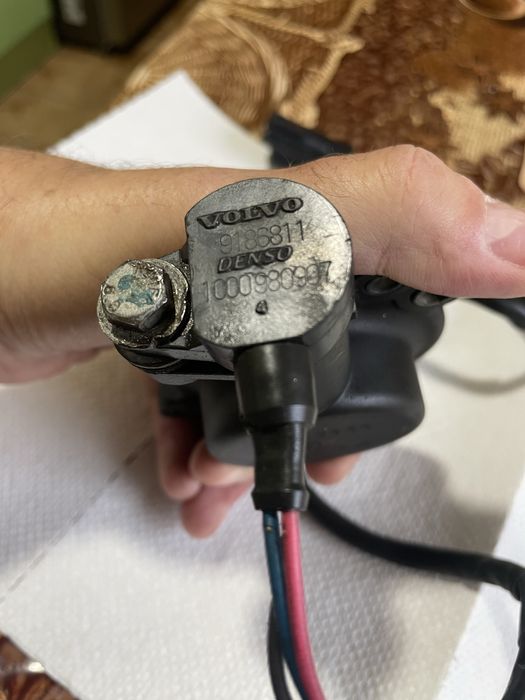 Запчасти на Вольво 2.4 бензин