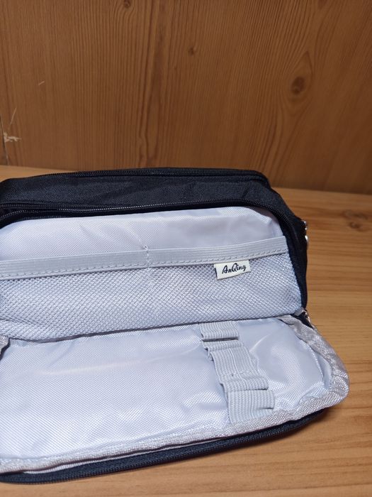 Piórnik  trzykomorowy  czarny szkolny tuba