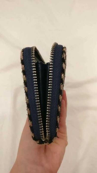 Carteira com fecho de correr, Stradivarius