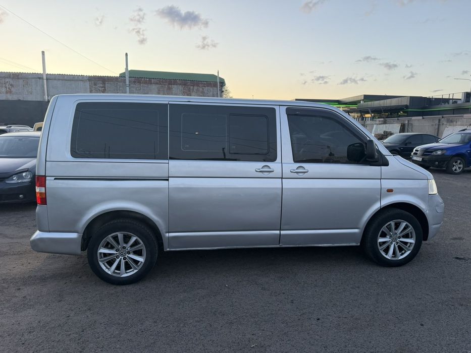 Volkswagen Transporter T5 1.9 Пасажир