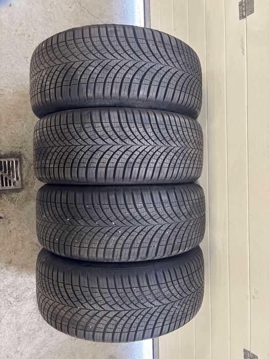 4x Opony Wielosezon 245/45/19 GoodYear Vector 4 Seasons