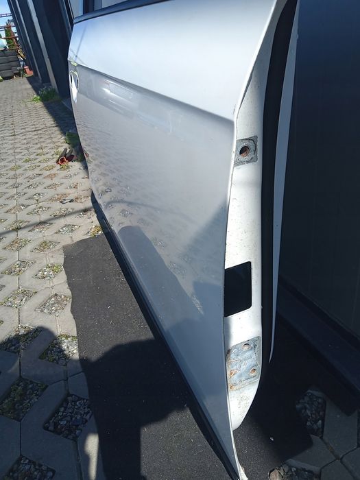 Drzwi Prawy przód białe VW Passat B7 LB9A