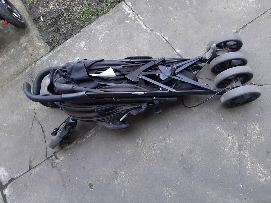 Joie Brisk LX Denim parasolka spacerówka