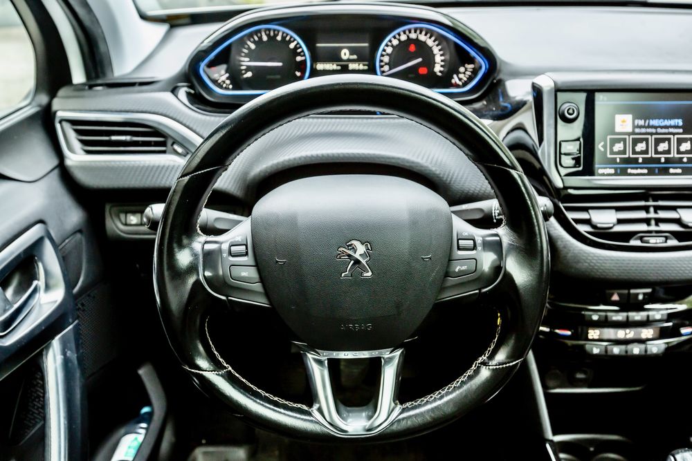 Peugeot 2008 GT Line 1.2 110cv