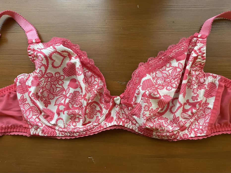 Stanik plunge Bravissimo 28G 60H w serca