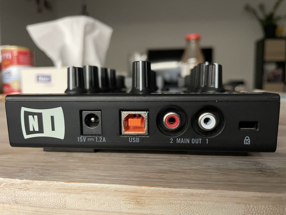 Traktor Kontrol Z1