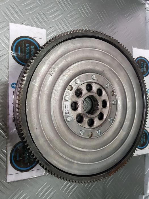 Volante motor Bimassa para caixa Automática Mercedes CLA W118 C118