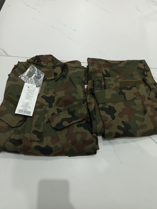 Mundur polowy M/XL.  124p