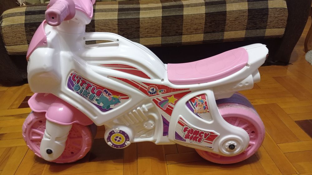 Дитячий мотоцикл