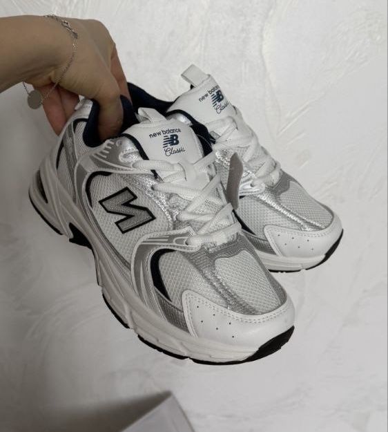 New Balance 530 White/Silver – Klasyczne Sneakersy Retro