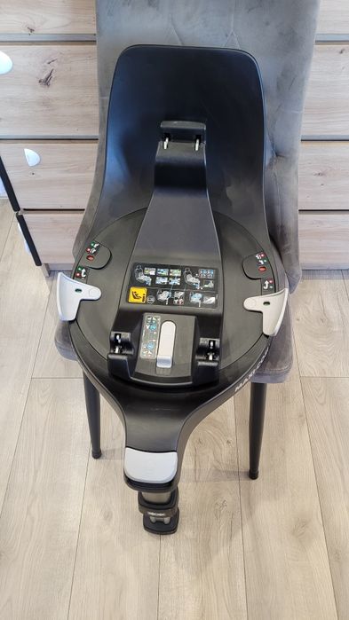 Fotelik z bazą isofix Maxi Cosi 360 Coral Essentaial Black
