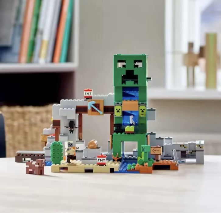 Zestaw Klocków Minecraft Kopalnia Creeperów