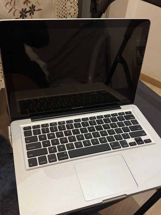 Macbook pro 13 com avaria