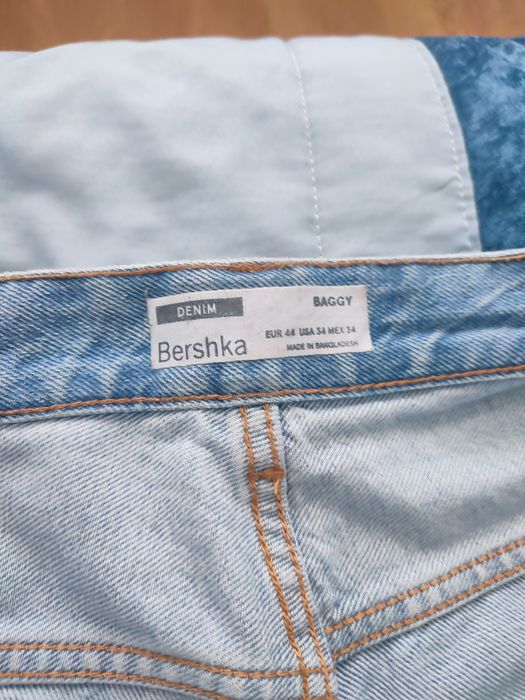 Vendo conjunto de calças e calções como novo