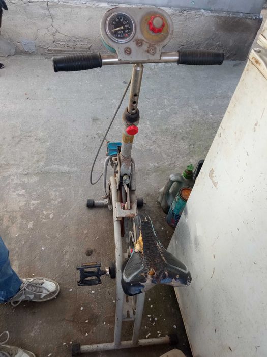 вело-тренажор продам