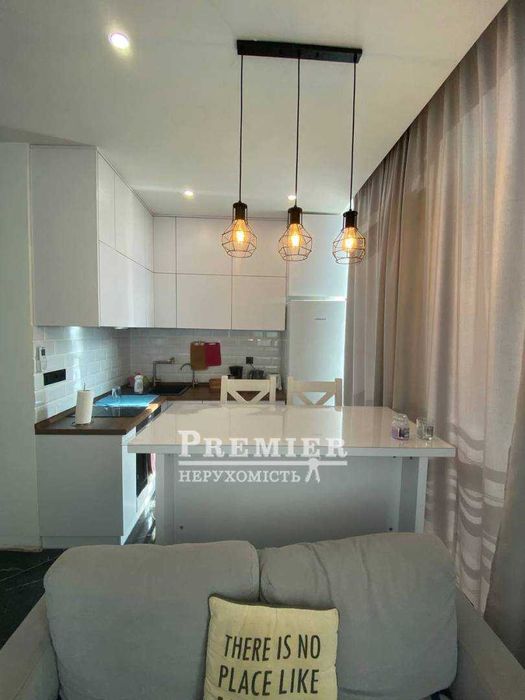 Студія в новому ЖК Центр Одеси. Дизайнерський ремонт