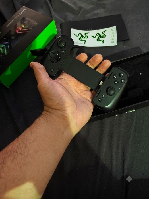 Razer Kishi V2  /