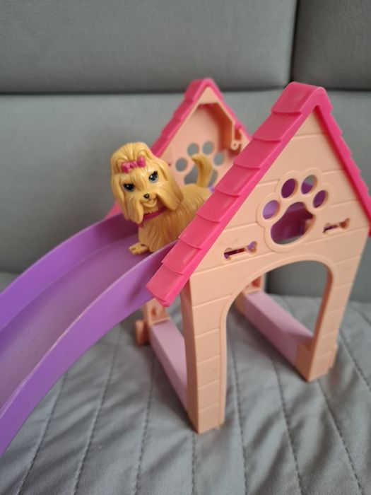 Zestaw lalka Barbie plac zabaw dla piesków