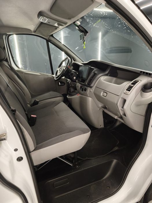 Opel Vivaro 2.0 2014 3 Lugares - Traffic